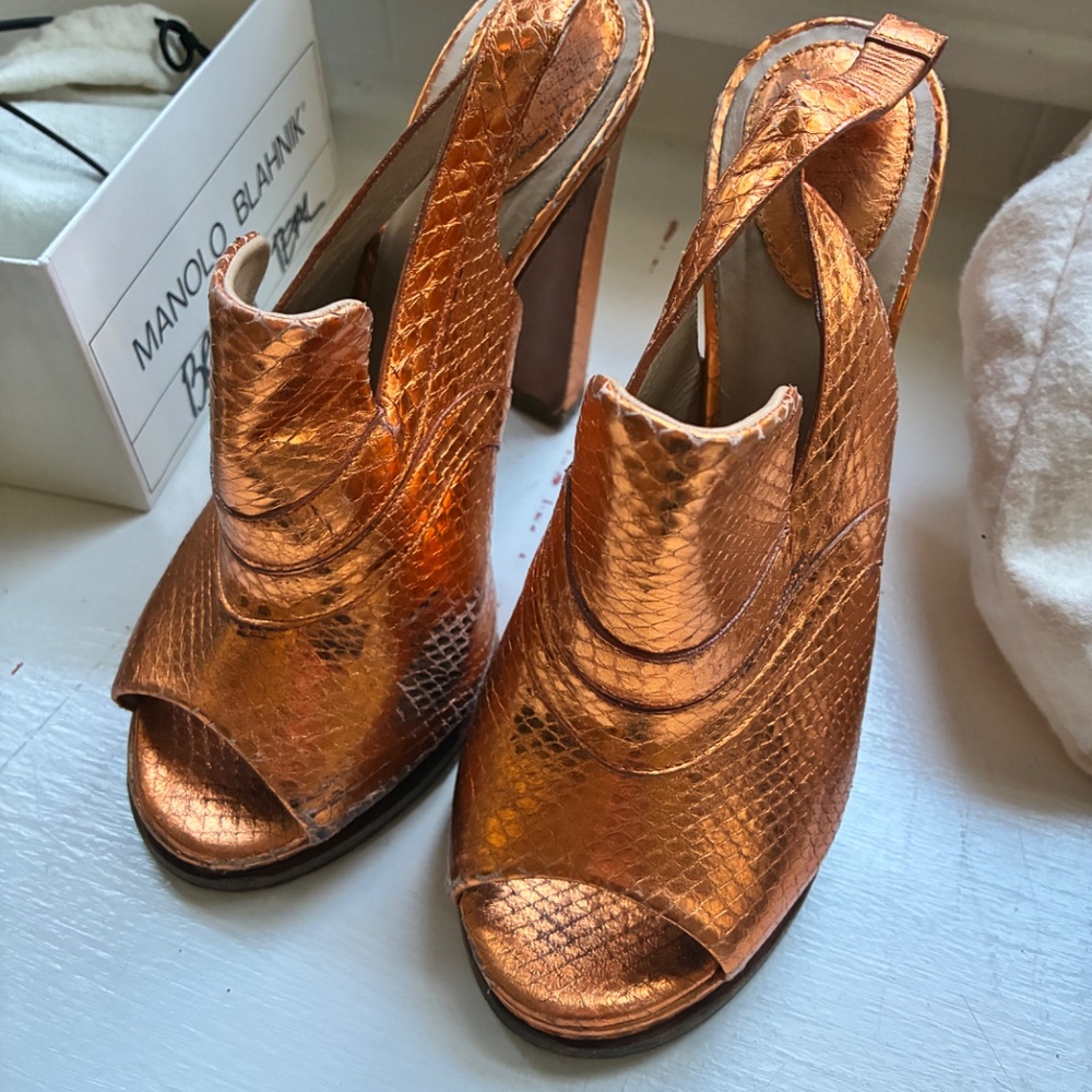 Chloe Metallic Orange Python Embossed Pumps - image 3